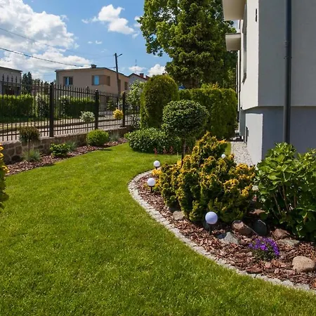 Miodowa Near By The - Orlowo Appartement *