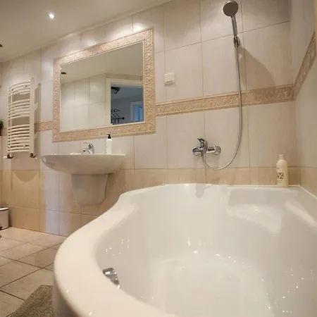 Miodowa Near By The - Orlowo